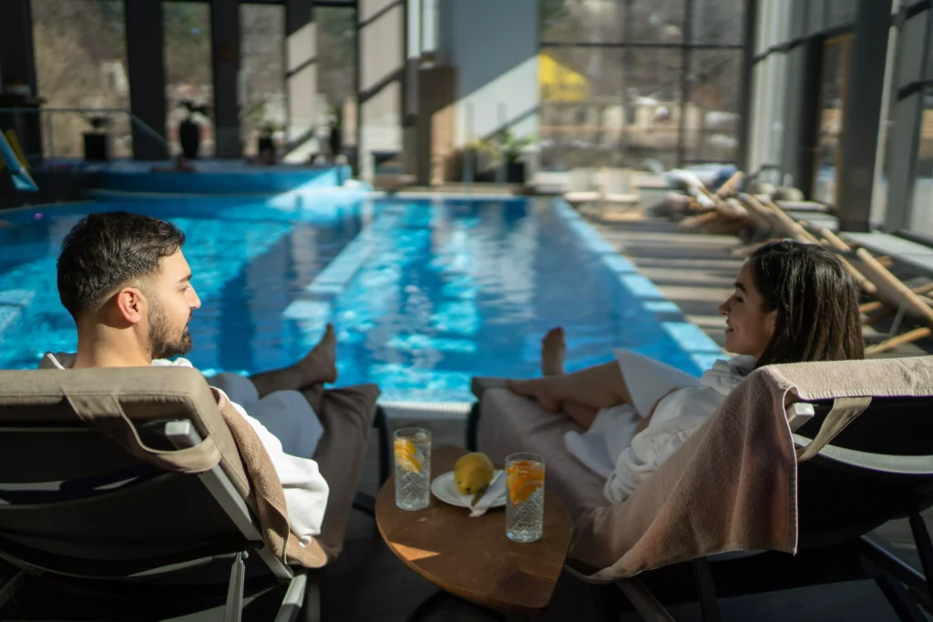 Beckenumgang einer Wellnessanlage